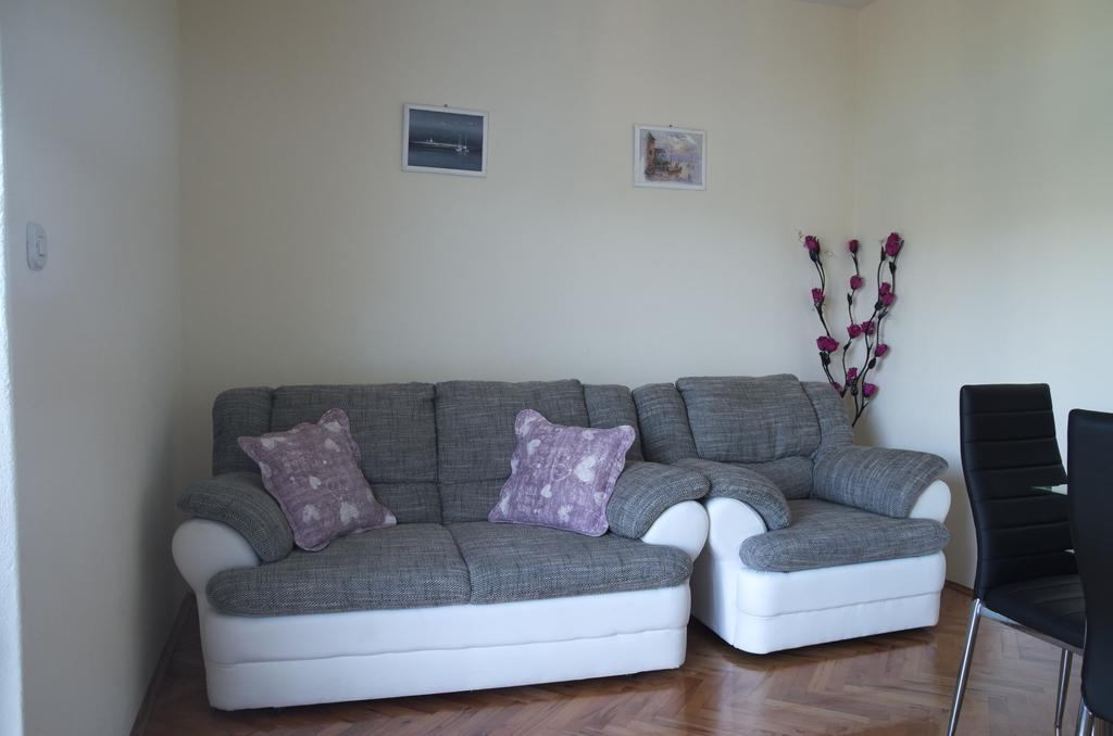 Fei Fei Apartments Račišće Kültér fotó