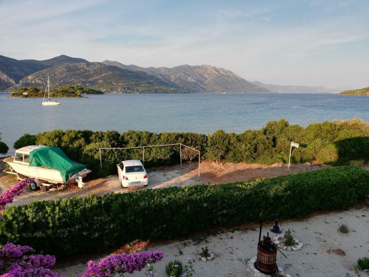 Fei Fei Apartments Račišće Kültér fotó
