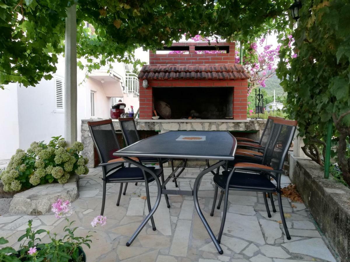 Fei Fei Apartments Račišće Kültér fotó