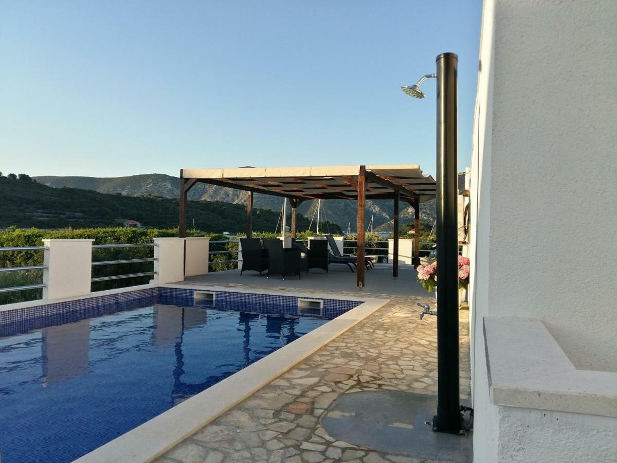 Fei Fei Apartments Račišće Kültér fotó